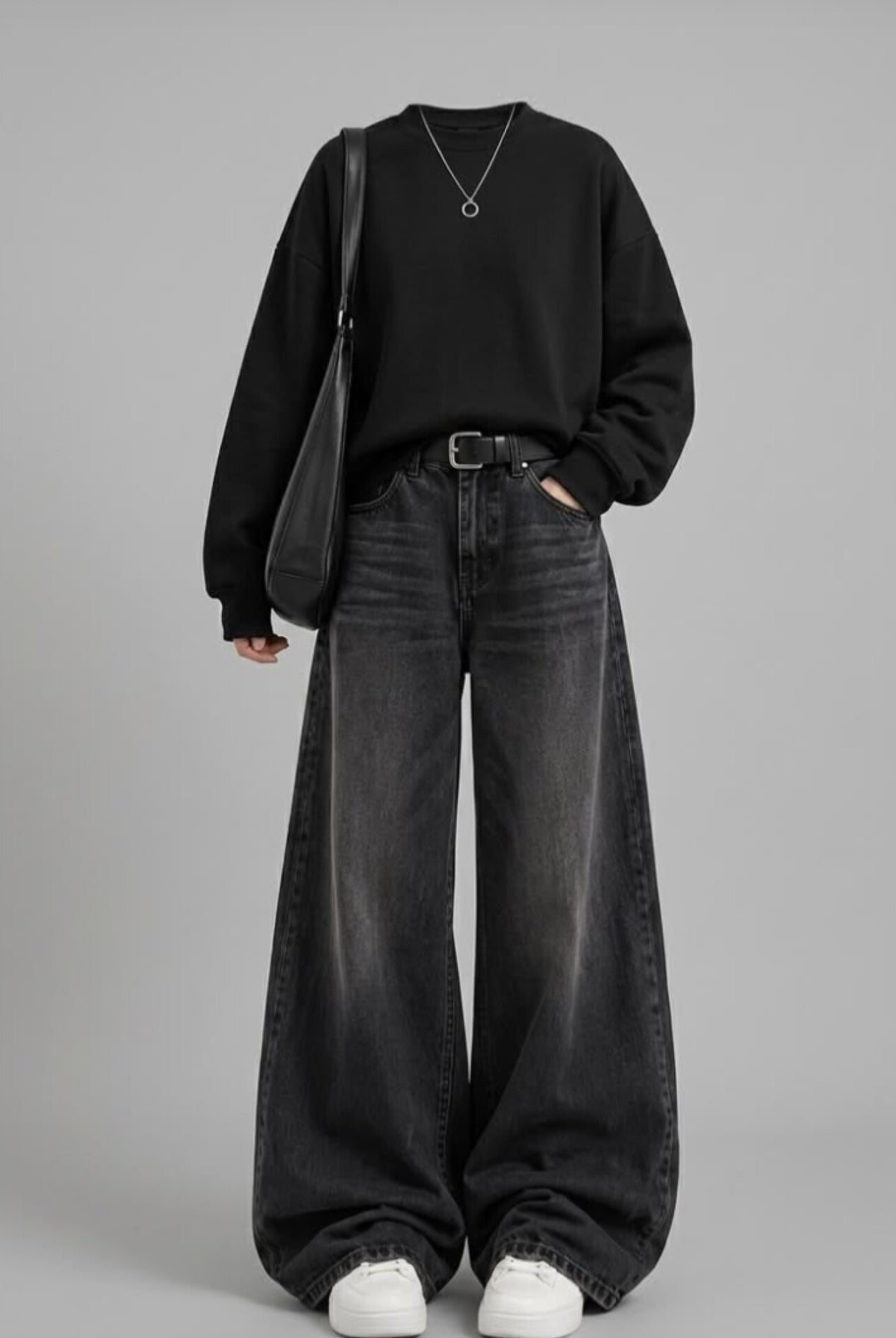BLACK SWEATSHIRT WITH VINTAGE BLACK FADED JEANS