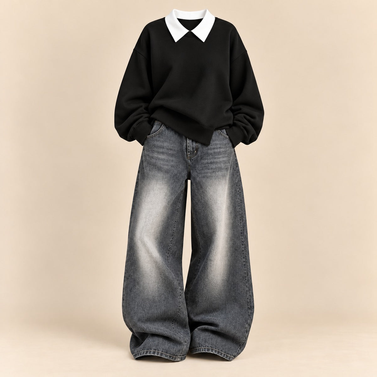 BLACK COLLAR SWEATSHIRT WITH GREYISH VINTAGE FADED JEANNE