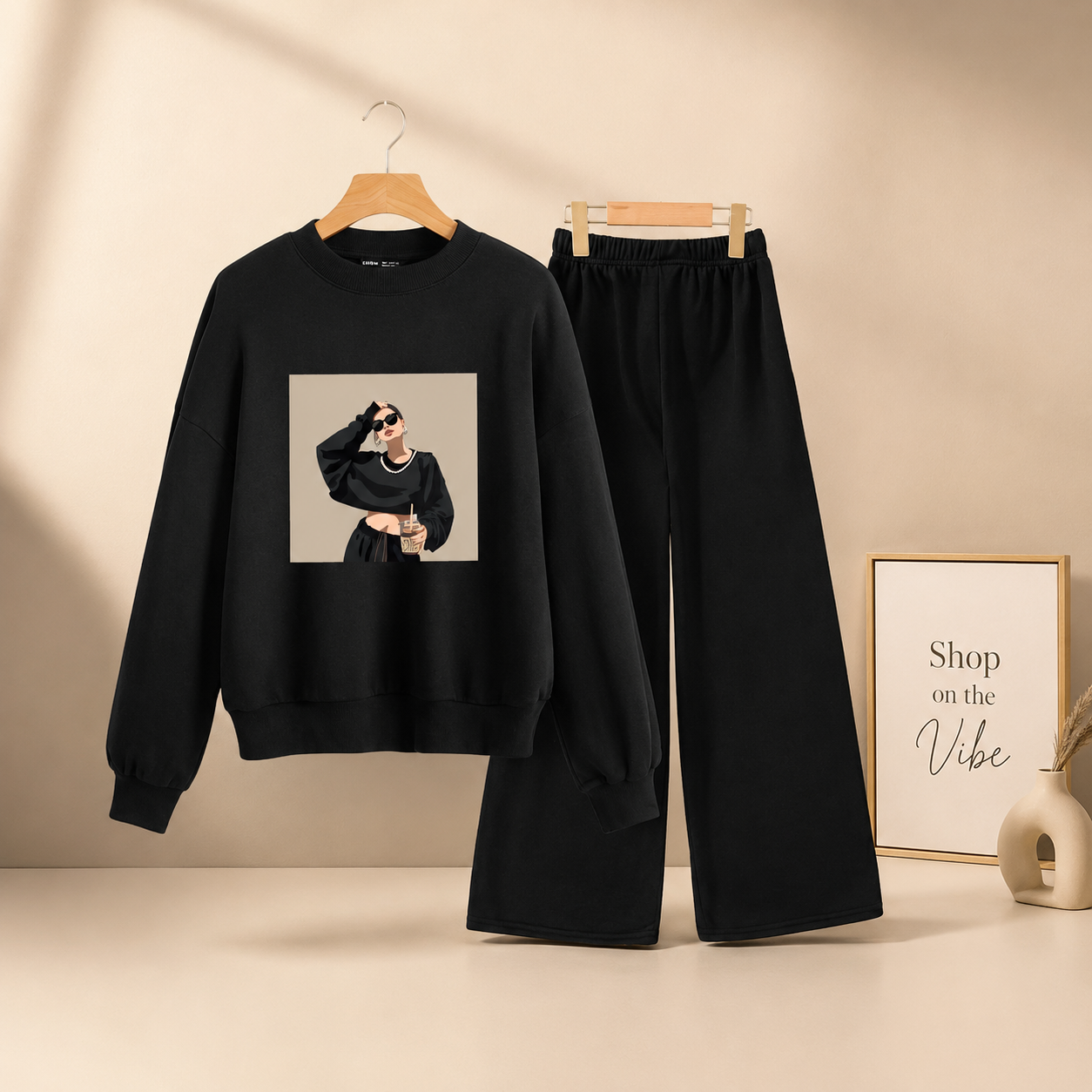 NECKLACE GIRL BLACK SWEATSHIRT WITH FLAPPER