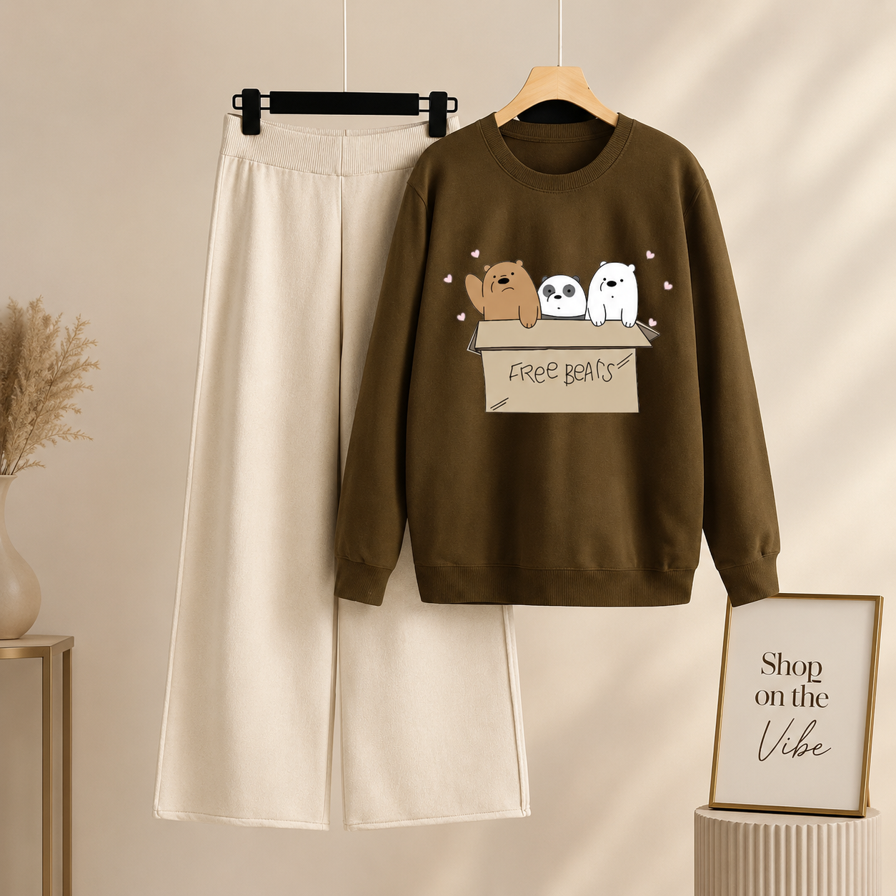 BROWN SWEATSHIRT FREE BEAR WITH BEIGE FLAPPER