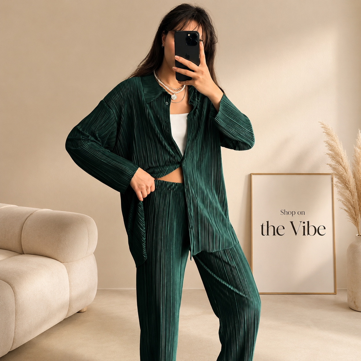 WRINKLE OUTFIT CHECK (BOTTLE GREEN COLOR)