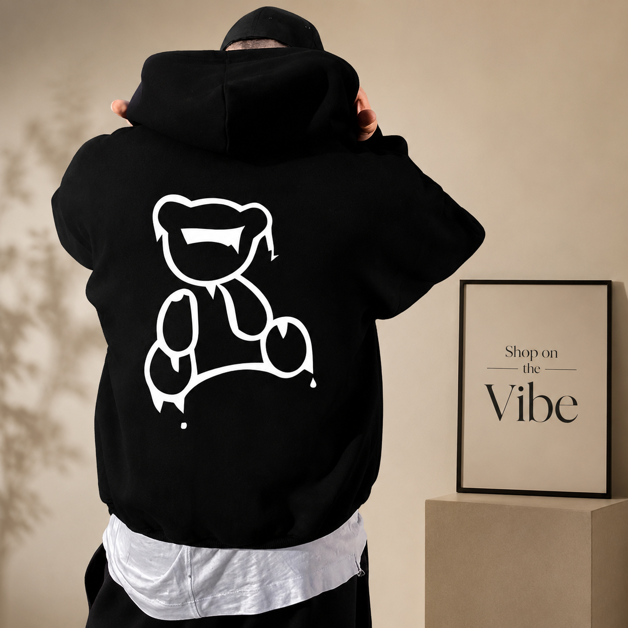 BLACK HOOD NEW BEAR AT BACK